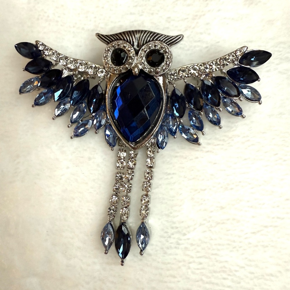 Anne Klein signed Blue and Silvertone Owl Brooch NWOT